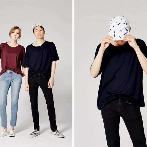 Chuu Relaxed Fit T-Shirt - Picture 1 of 3